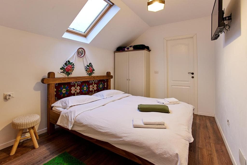 Suite with Mountain View